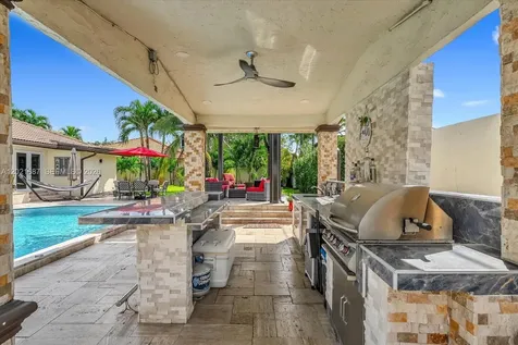 9796 NW 28th Terrace Doral FL 33172