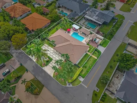 9796 NW 28th Terrace Doral FL 33172