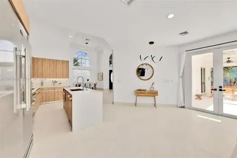 2940 NE 164th Street North Miami Beach FL 33160