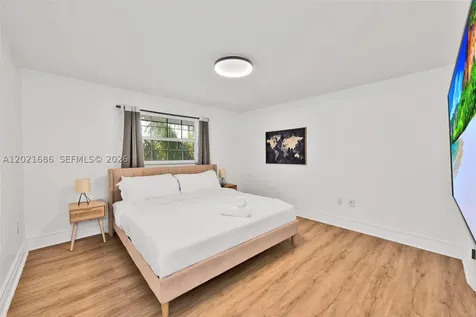 2940 NE 164th Street North Miami Beach FL 33160
