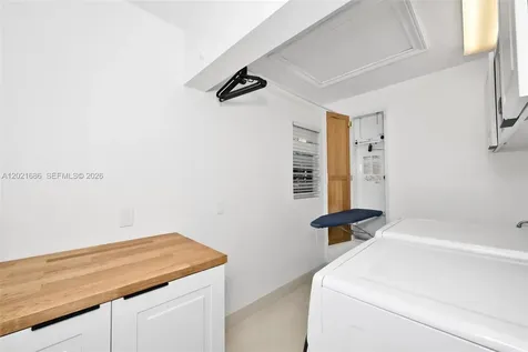 2940 NE 164th Street North Miami Beach FL 33160