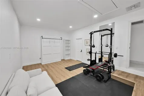 2940 NE 164th Street North Miami Beach FL 33160