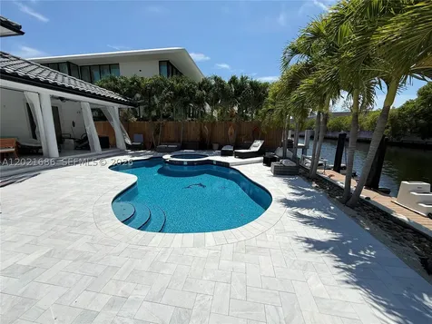 2940 NE 164th Street North Miami Beach FL 33160