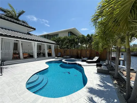 2940 NE 164th Street North Miami Beach FL 33160