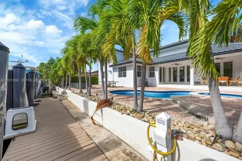 2940 NE 164th Street North Miami Beach FL 33160