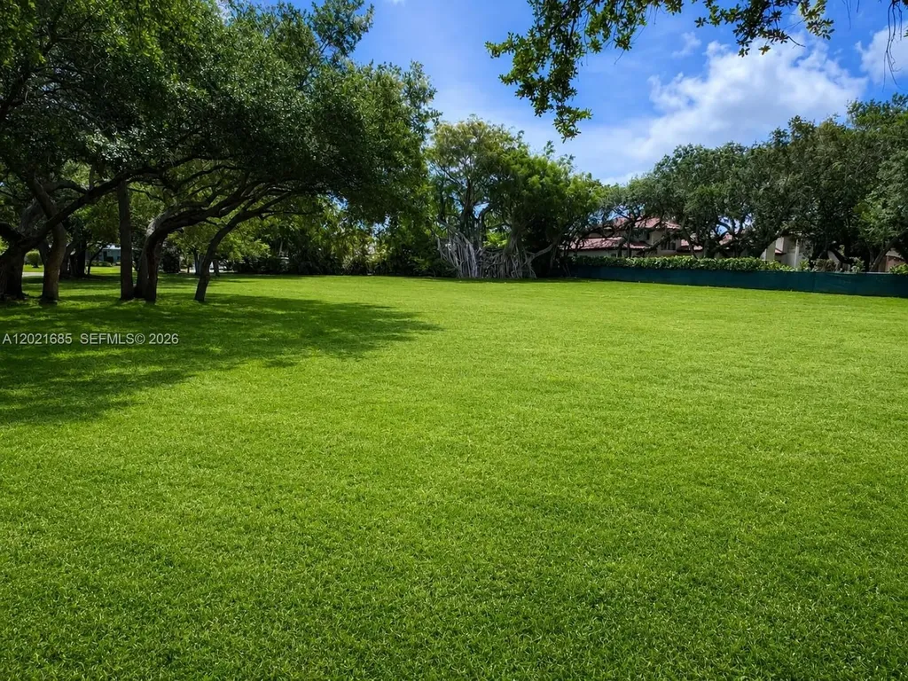 Xxx Sierra Circle Coral Gables FL 33156