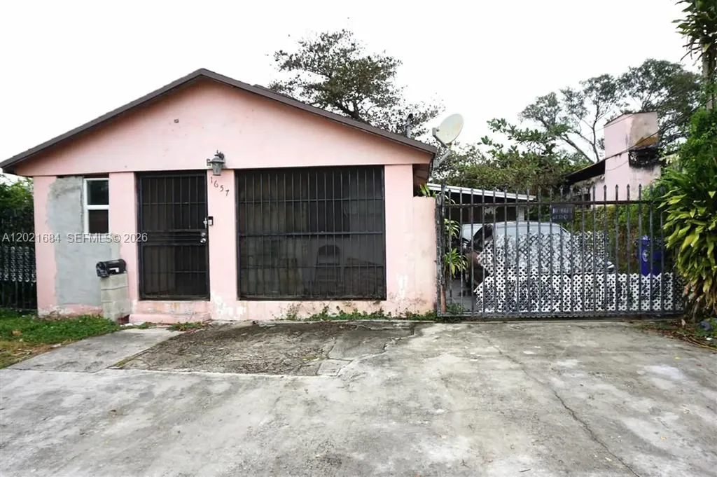 1667 NW 67th Street Miami FL 33147