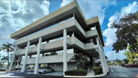 290 NW 165th Street Miami FL 33169