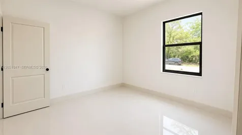 703 Long Island Lehigh Acres FL 33974