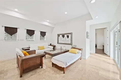 2501 Pine Tree Drive Miami Beach FL 33140