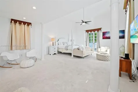 2501 Pine Tree Drive Miami Beach FL 33140