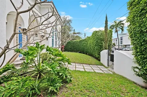 2501 Pine Tree Drive Miami Beach FL 33140