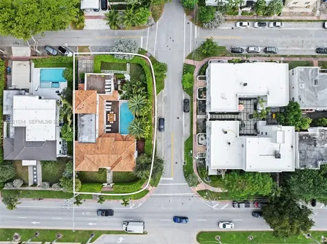 2501 Pine Tree Drive Miami Beach FL 33140