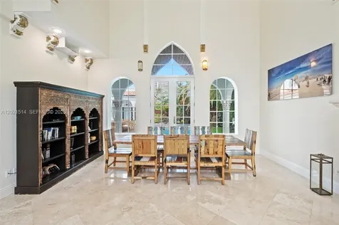 2501 Pine Tree Drive Miami Beach FL 33140