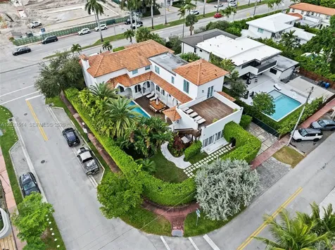 2501 Pine Tree Drive Miami Beach FL 33140