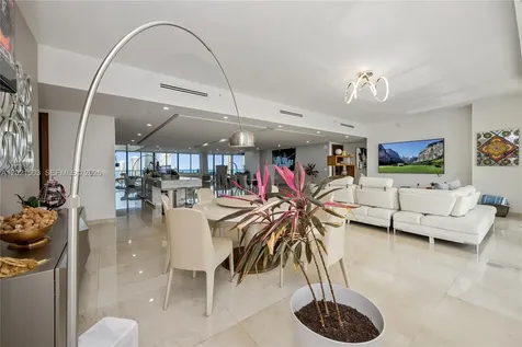 5500 Island Estates Drive Aventura FL 33160