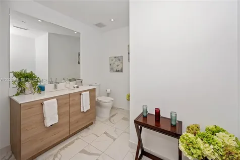 5500 Island Estates Drive Aventura FL 33160