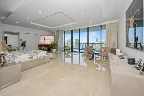 5500 Island Estates Drive Aventura FL 33160