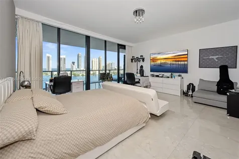 5500 Island Estates Drive Aventura FL 33160