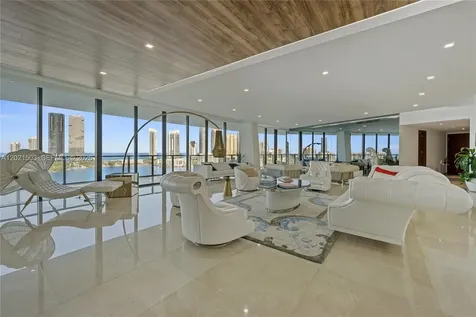5500 Island Estates Drive Aventura FL 33160
