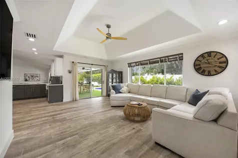 7400 SW 170th Terrace Palmetto Bay FL 33157