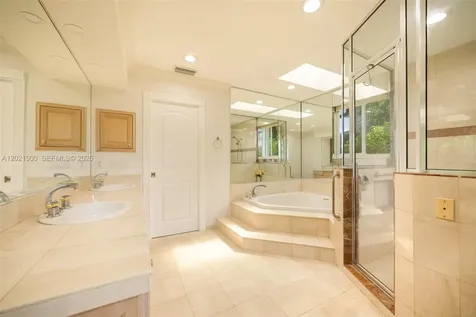7400 SW 170th Terrace Palmetto Bay FL 33157