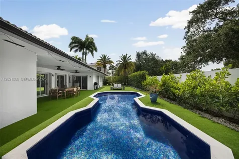 7400 SW 170th Terrace Palmetto Bay FL 33157