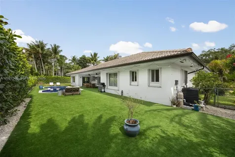 7400 SW 170th Terrace Palmetto Bay FL 33157
