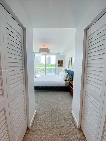 1600 SW 1 Avenue Miami FL 33129
