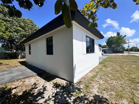 16301 NW 32nd Avenue Miami Gardens FL 33054