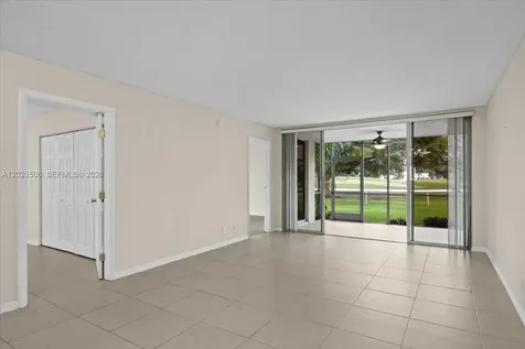 9501 Seagrape Drive Davie FL 33324