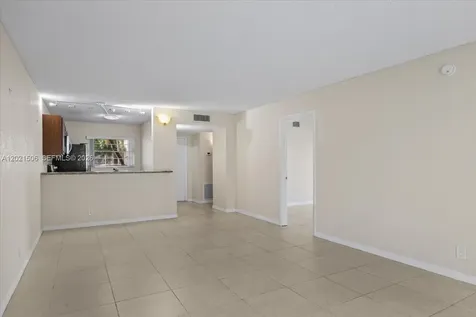 9501 Seagrape Drive Davie FL 33324