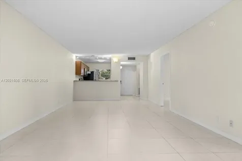 9501 Seagrape Drive Davie FL 33324