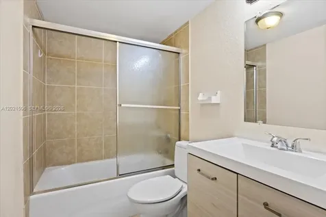 9501 Seagrape Drive Davie FL 33324