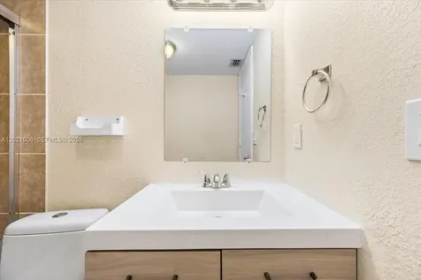 9501 Seagrape Drive Davie FL 33324