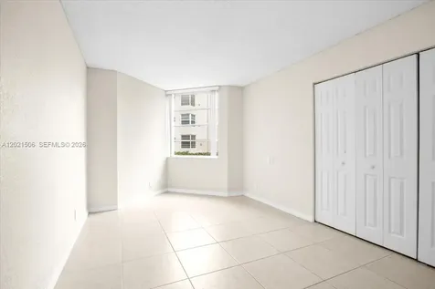 9501 Seagrape Drive Davie FL 33324
