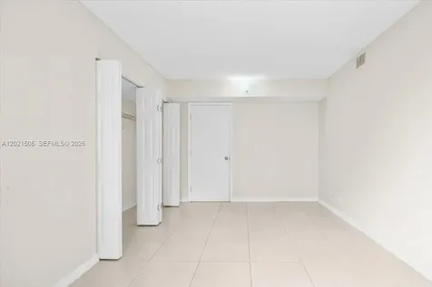 9501 Seagrape Drive Davie FL 33324