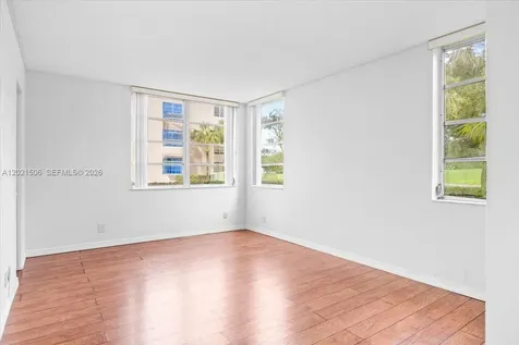 9501 Seagrape Drive Davie FL 33324