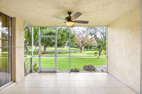 9501 Seagrape Drive Davie FL 33324