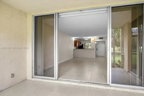 9501 Seagrape Drive Davie FL 33324