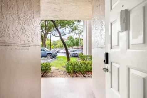 9501 Seagrape Drive Davie FL 33324