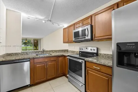 9501 Seagrape Drive Davie FL 33324