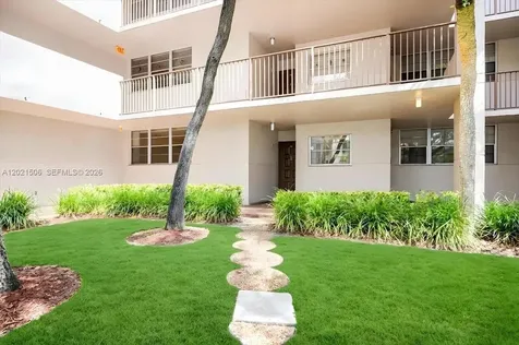9501 Seagrape Drive Davie FL 33324