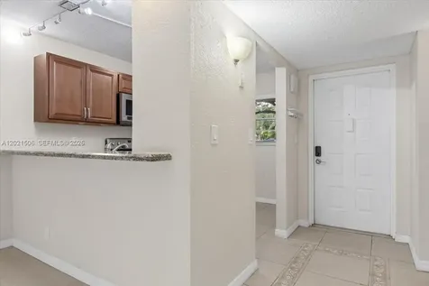 9501 Seagrape Drive Davie FL 33324