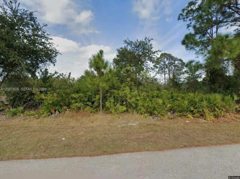 2706 7th Street West Lehigh Acres FL 33971