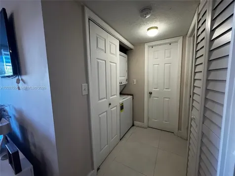 8145 NW 7th Street Miami FL 33126