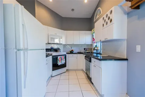 1327 Seagrape Circle Weston FL 33326