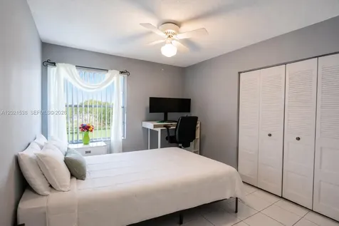1327 Seagrape Circle Weston FL 33326