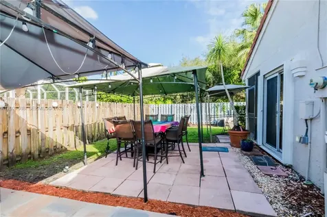 1327 Seagrape Circle Weston FL 33326