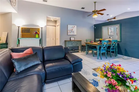 1327 Seagrape Circle Weston FL 33326